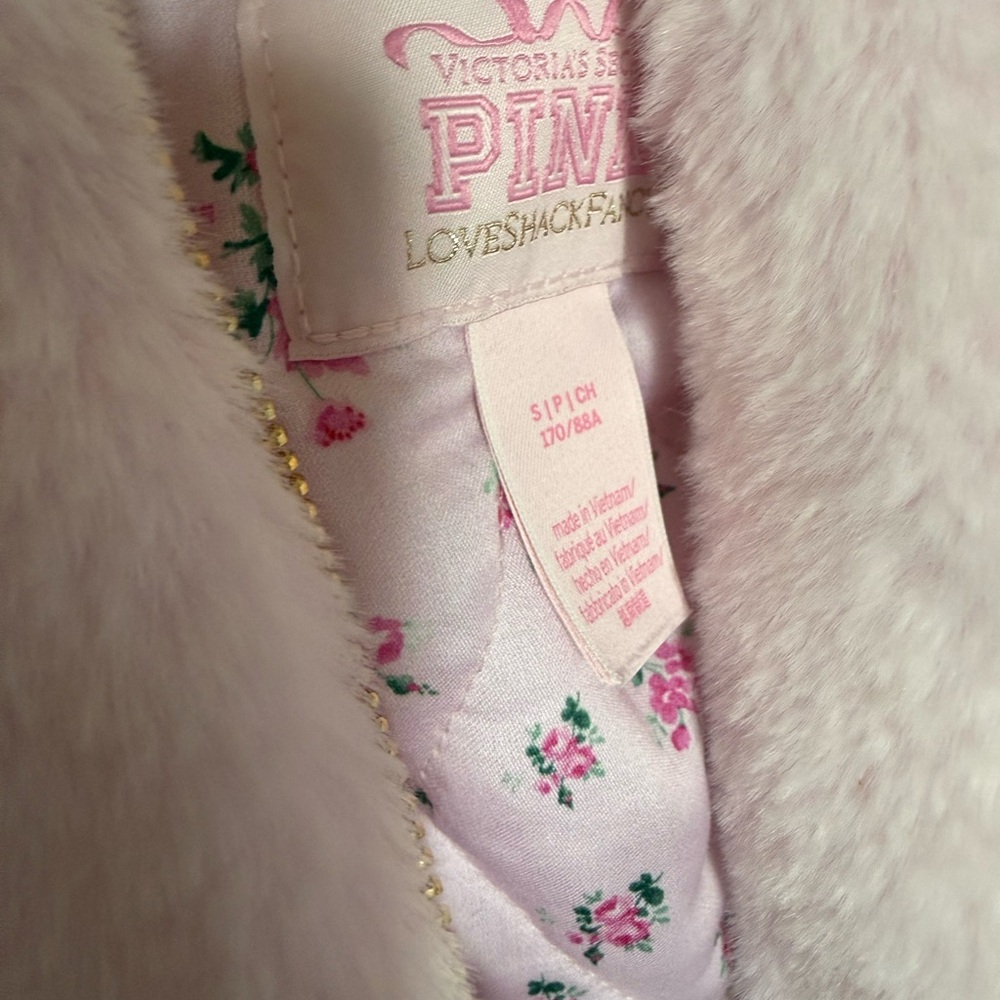 PINK Victoria's Secret x LOVESHACKFANCY Soft Pink faux fur Puffer Jacket - Picture 5 of 7